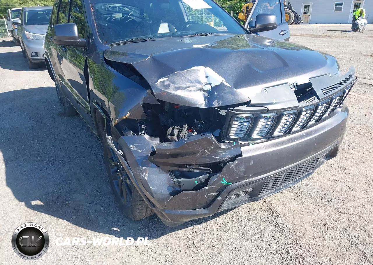 2020 Jeep Grand Cherokee Altitude 4X4 VIN:1C4RJFAG9LC414805 - 6