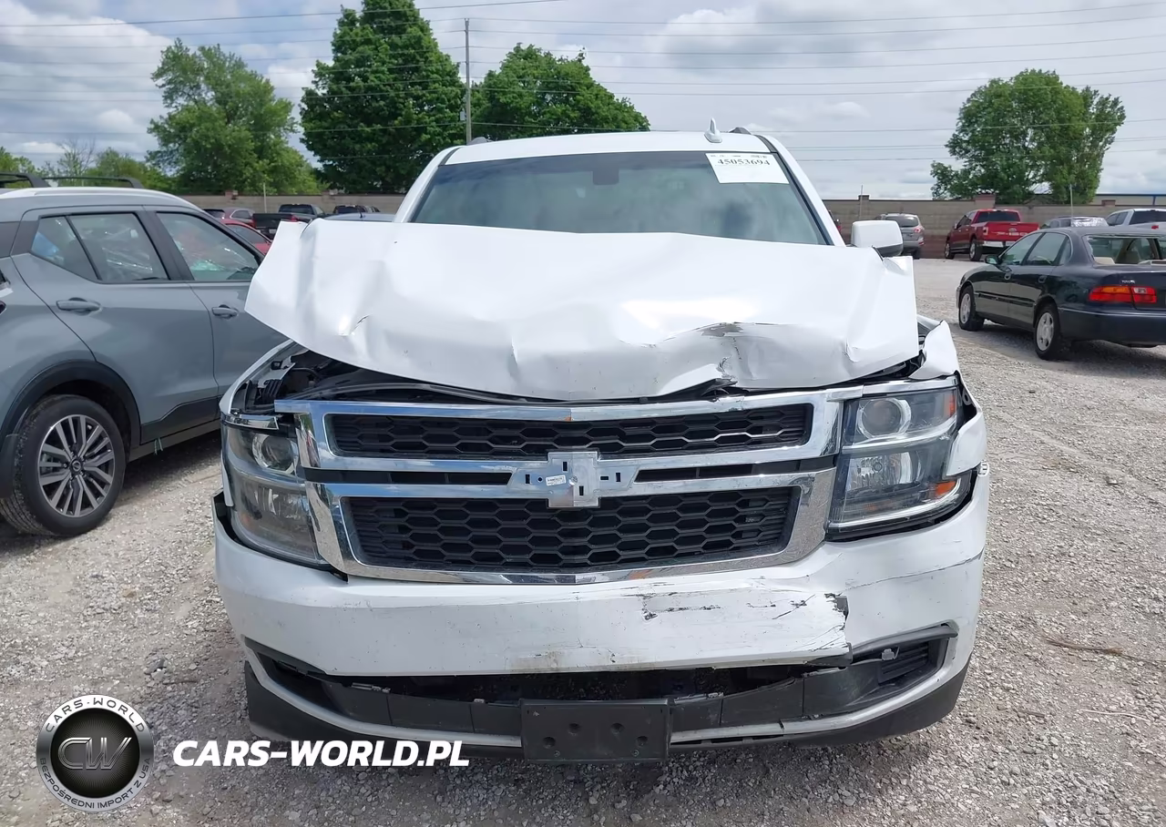 2018 Chevrolet Suburban Ls VIN:1GNSKGKCXJR395893 - 12