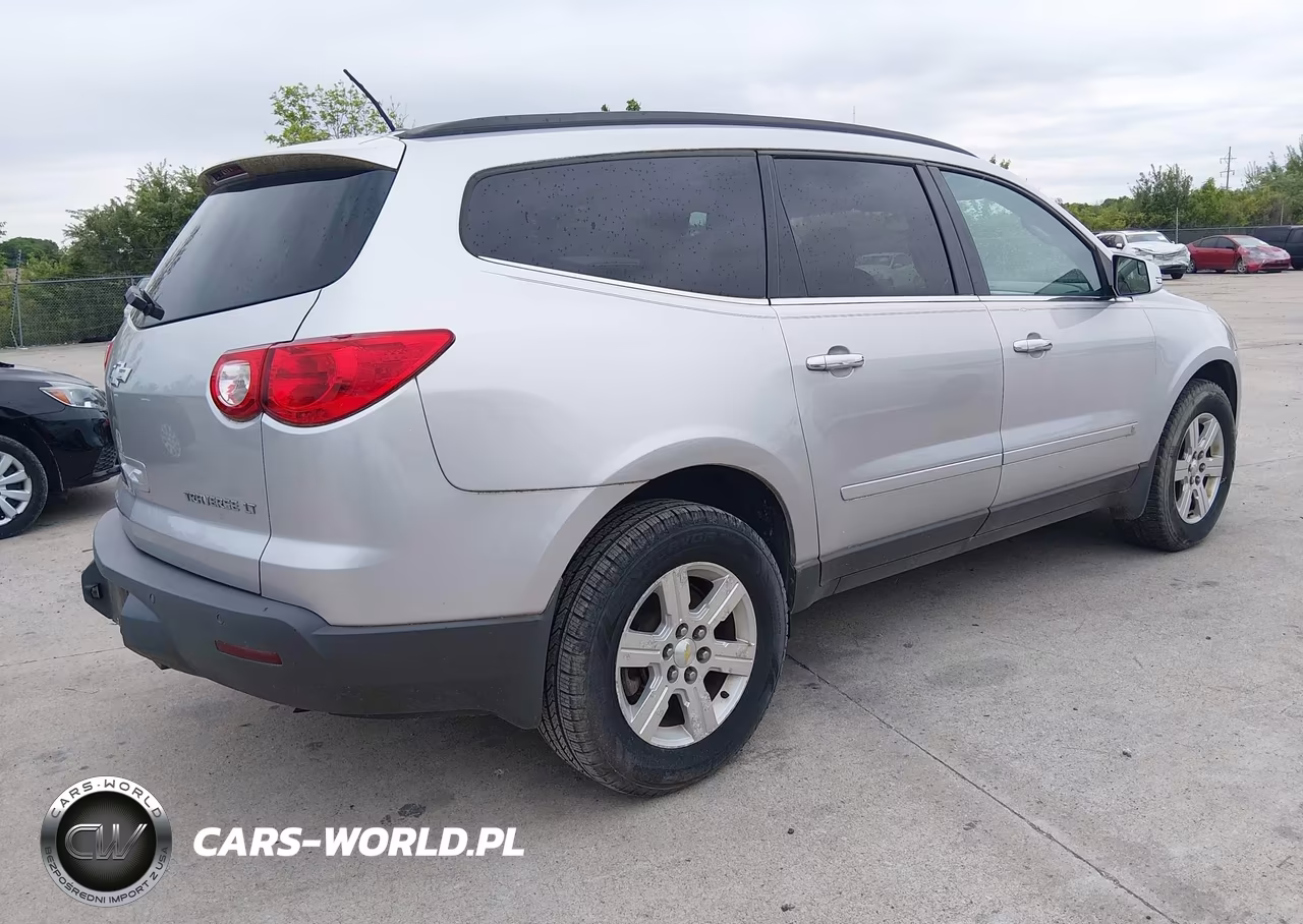 2010 Chevrolet Traverse Lt VIN:1GNLRFED2AS144020 - 4