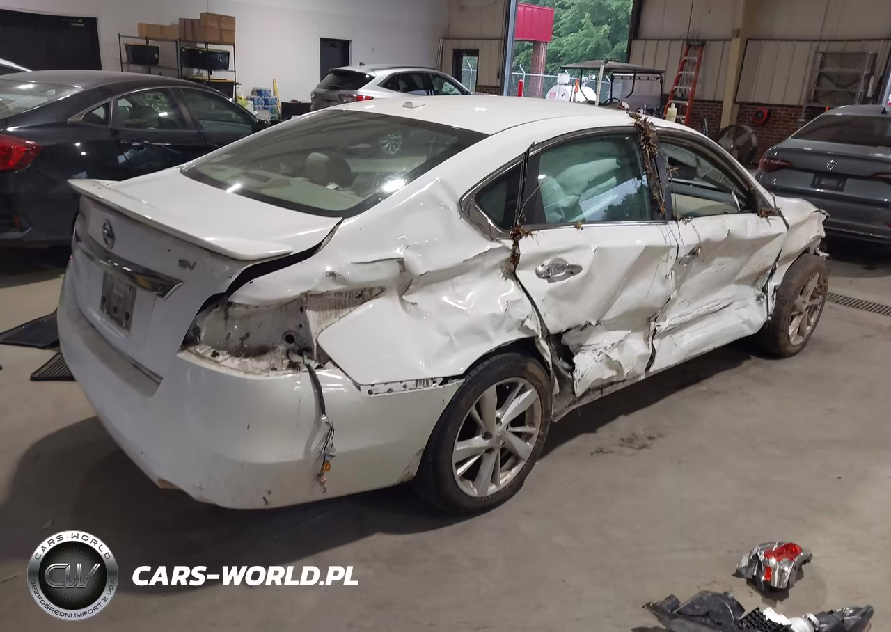 2015 Nissan Altima 2.5 Sv VIN:1N4AL3AP1FC252944 - 4