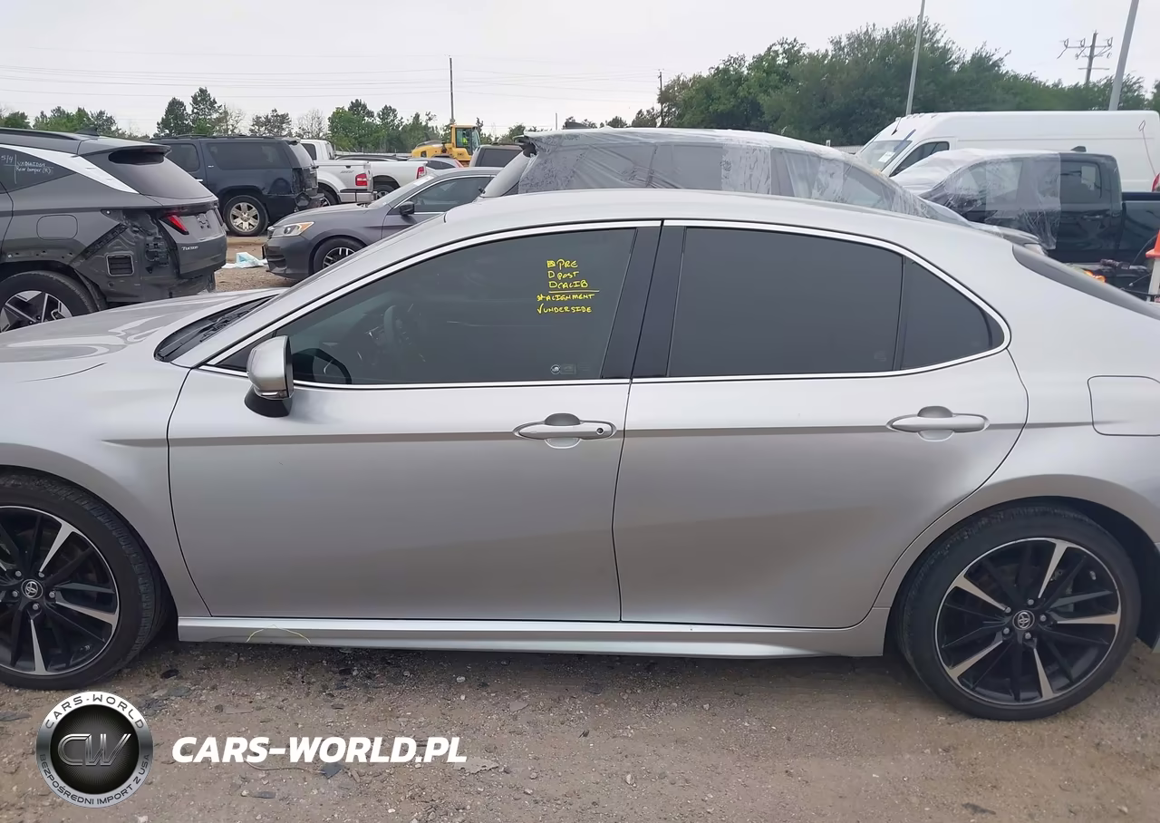 2018 Toyota Camry Xse VIN:4T1B61HKXJU106626 - 15