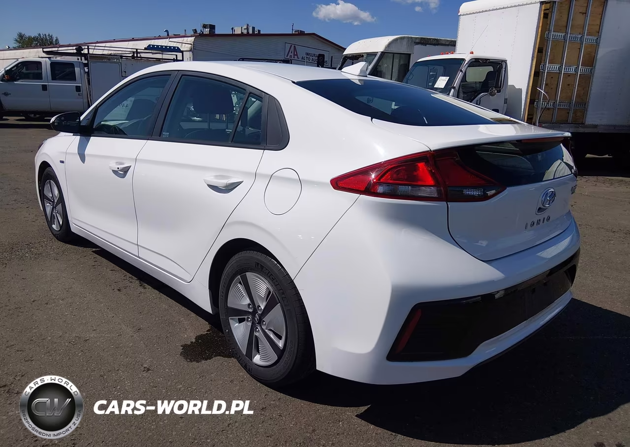 2018 Hyundai Ioniq Hybrid Blue VIN:KMHC65LC8JU100285 - 3