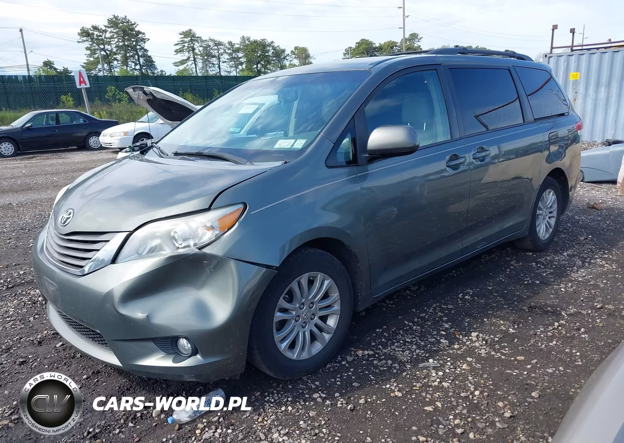2012 Toyota Sienna Xle V6 8 Passenger VIN:5TDYK3DC5CS273813 - 2