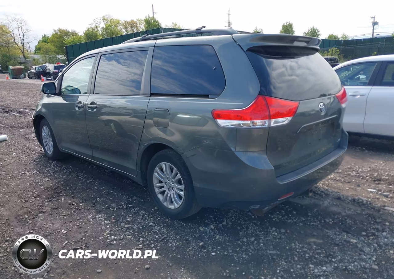 2012 Toyota Sienna Xle V6 8 Passenger VIN:5TDYK3DC5CS273813 - 3