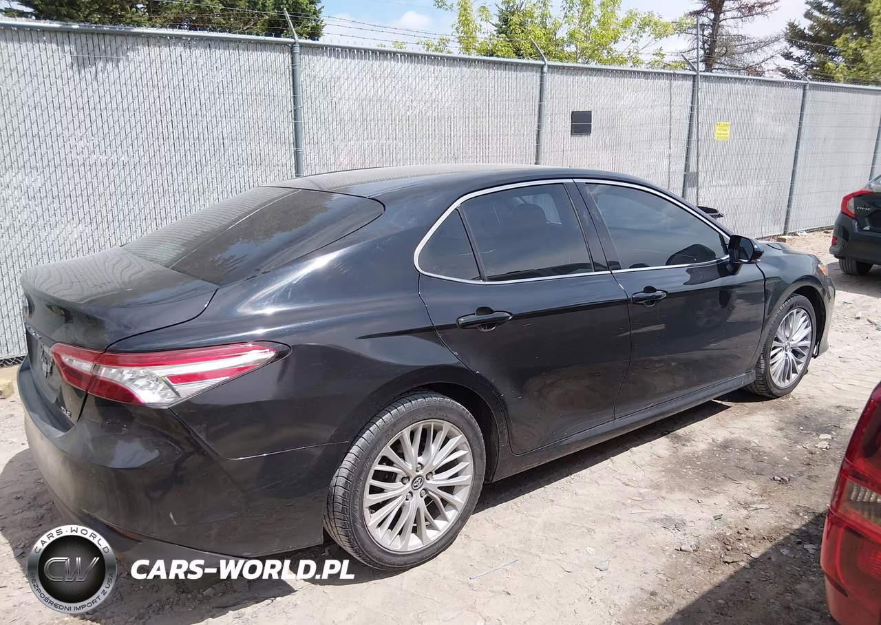 2018 Toyota Camry Xle VIN:4T1B11HK6JU025802 - 14