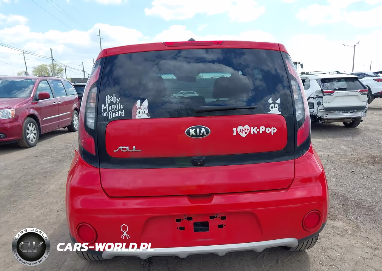 2017 Kia Soul + VIN:KNDJP3A59H7477279 - 16