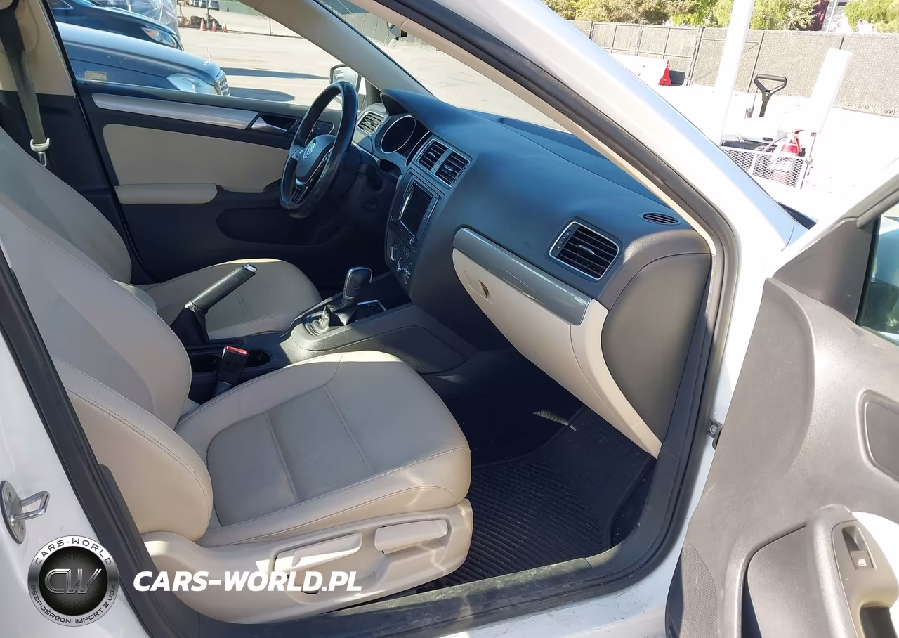 2018 Volkswagen Jetta 1.4T Se-1.4T Wolfsburg Edition VIN:3VWDB7AJ9JM220325 - 5