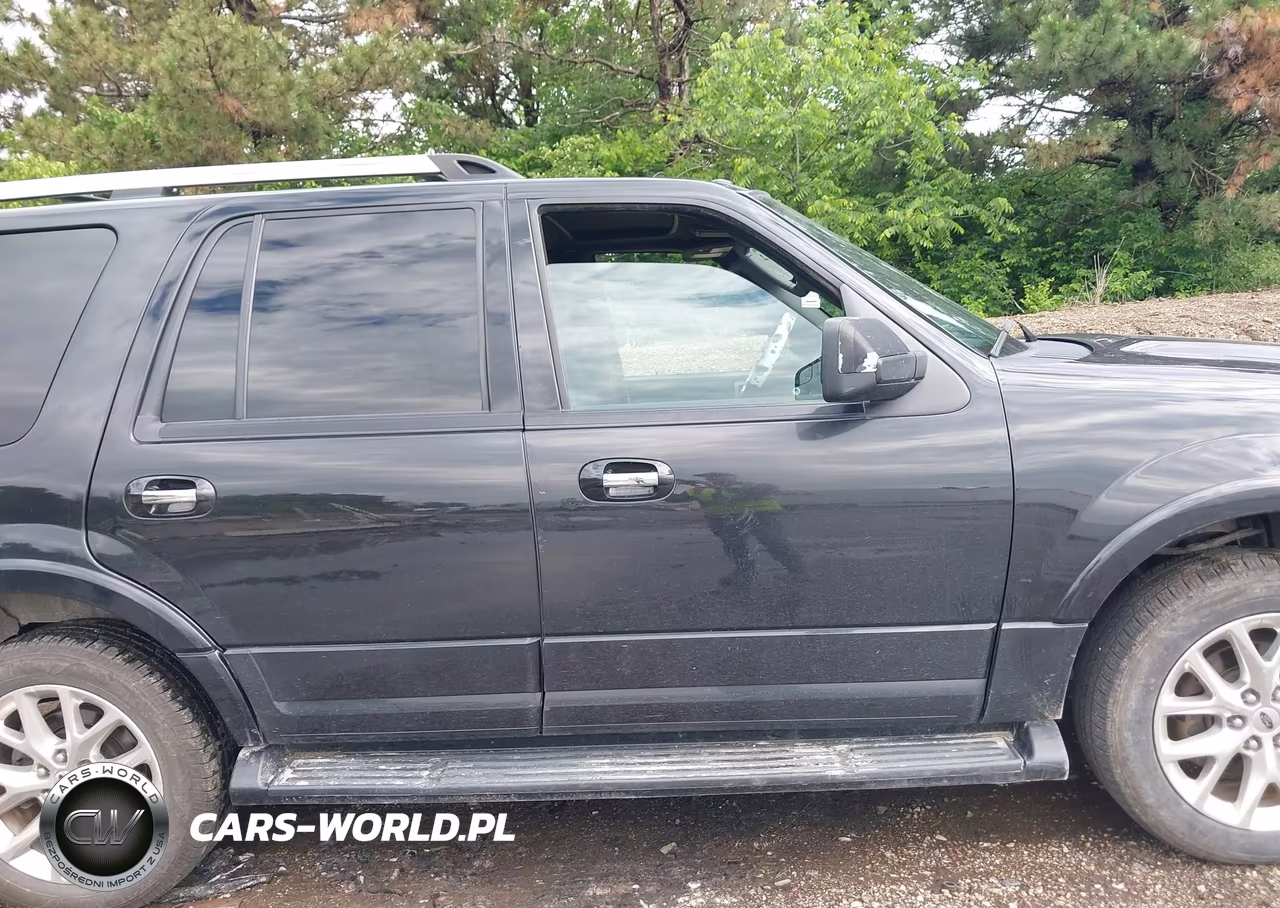 2012 Ford Expedition Limited VIN:1FMJU2A57CEF45212 - 13
