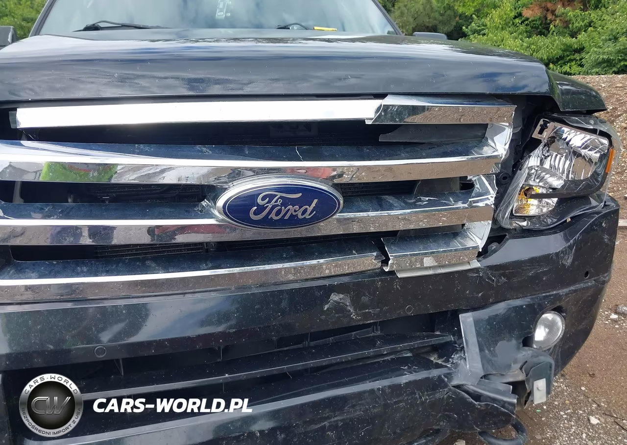 2012 Ford Expedition Limited VIN:1FMJU2A57CEF45212 - 6