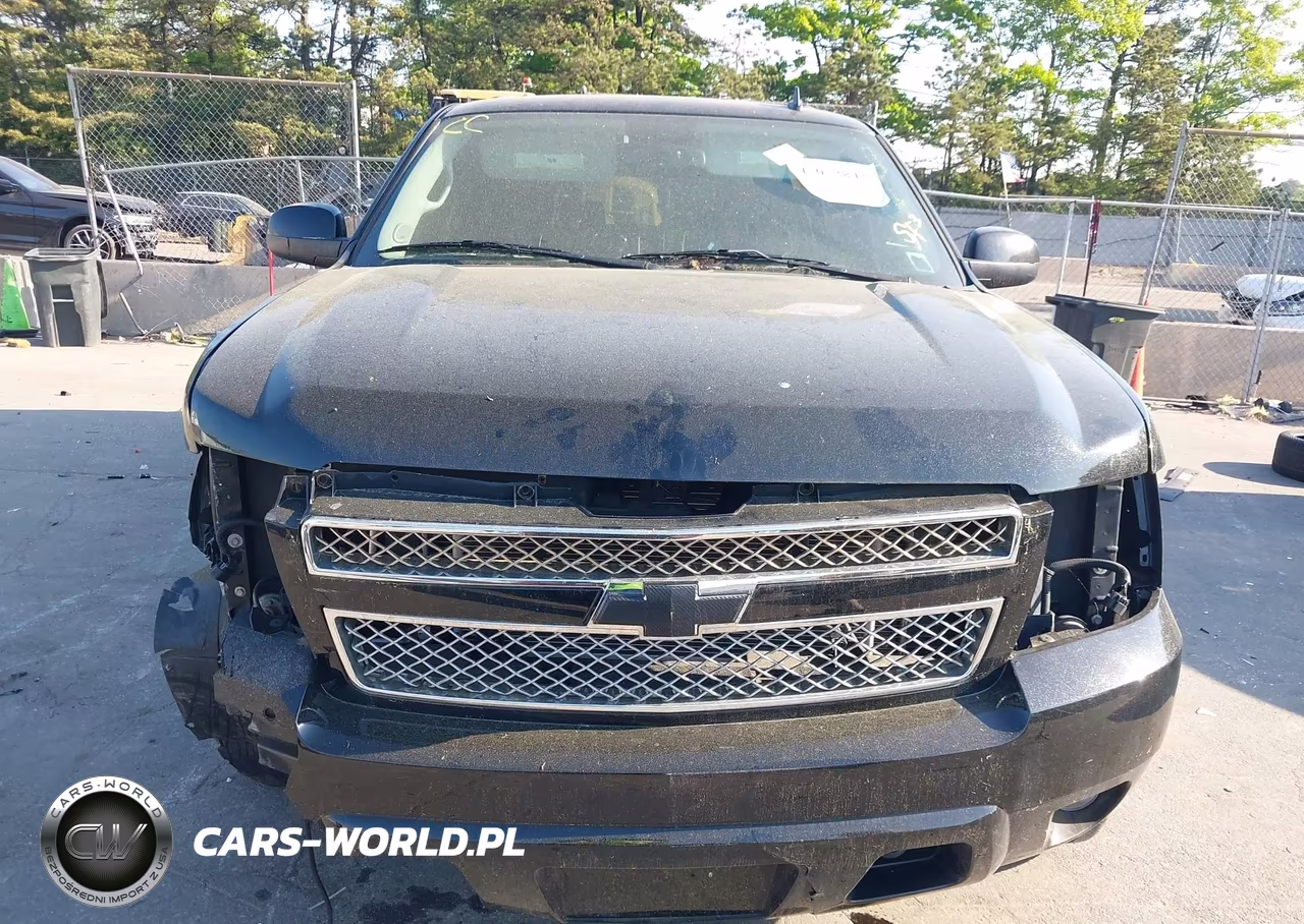 2010 Chevrolet Suburban 1500 Ltz VIN:1GNUKKE38AR123575 - 13