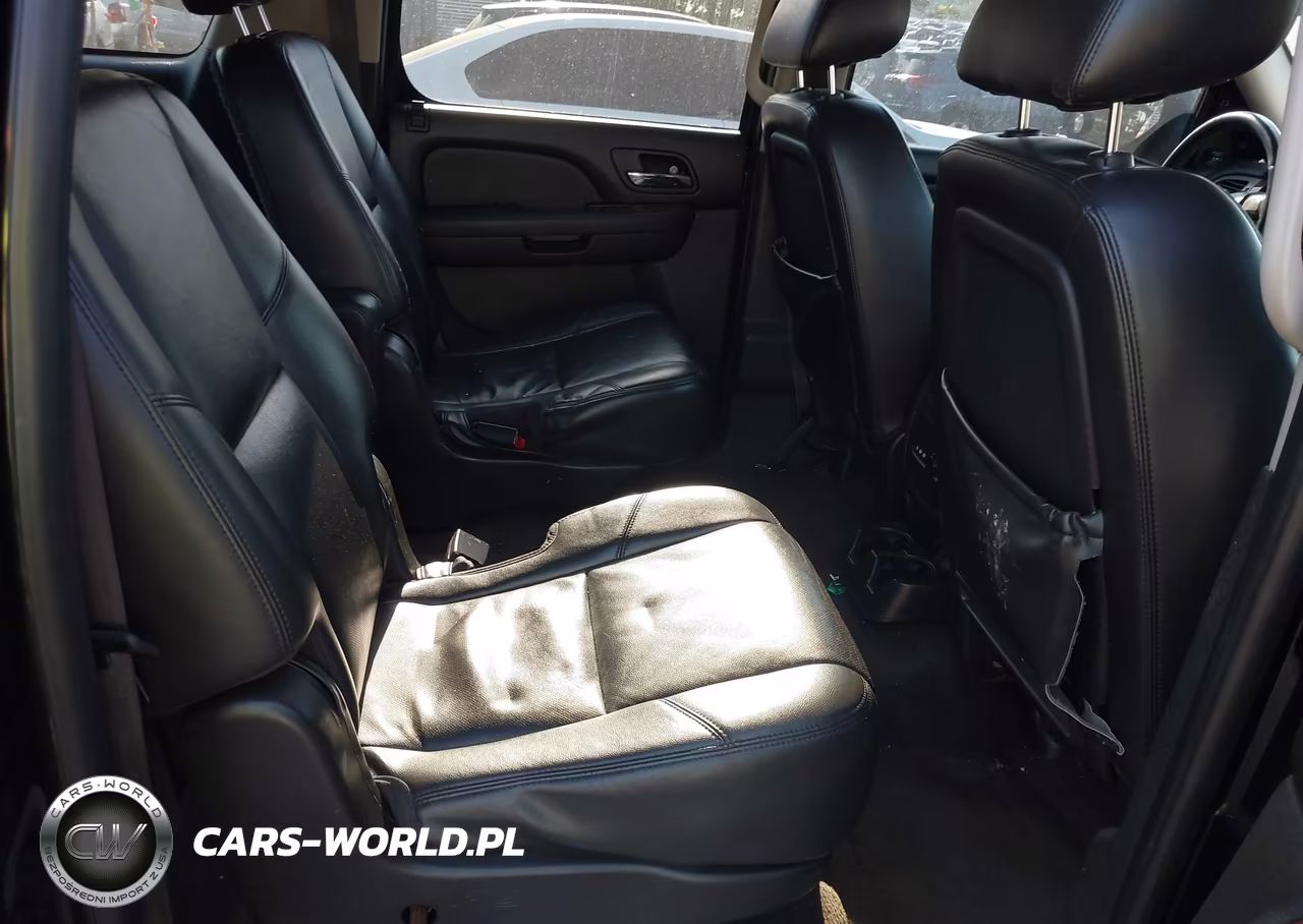 2010 Chevrolet Suburban 1500 Ltz VIN:1GNUKKE38AR123575 - 8