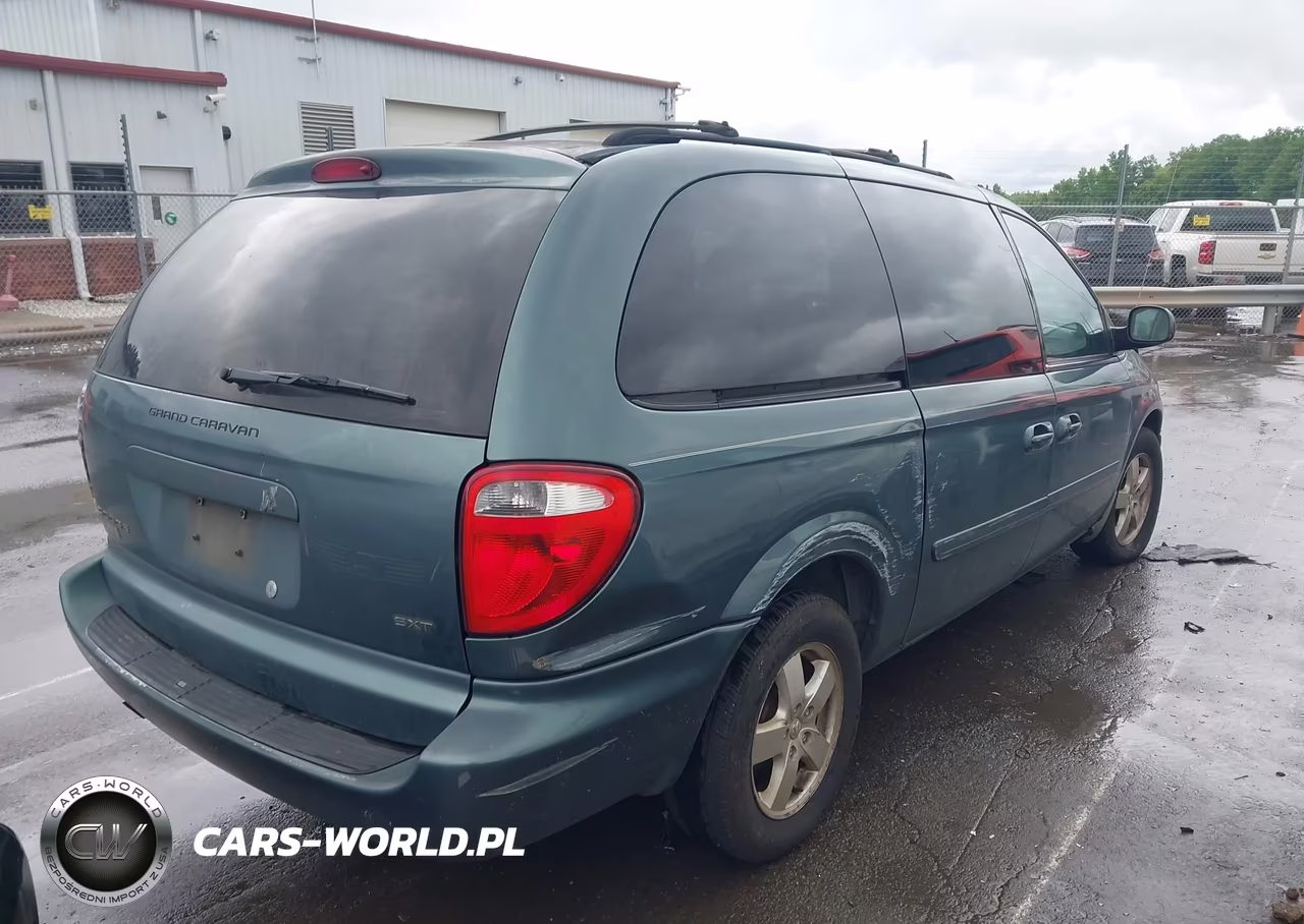 2007 Dodge Grand Caravan Sxt VIN:2D4GP44L87R165528 - 4