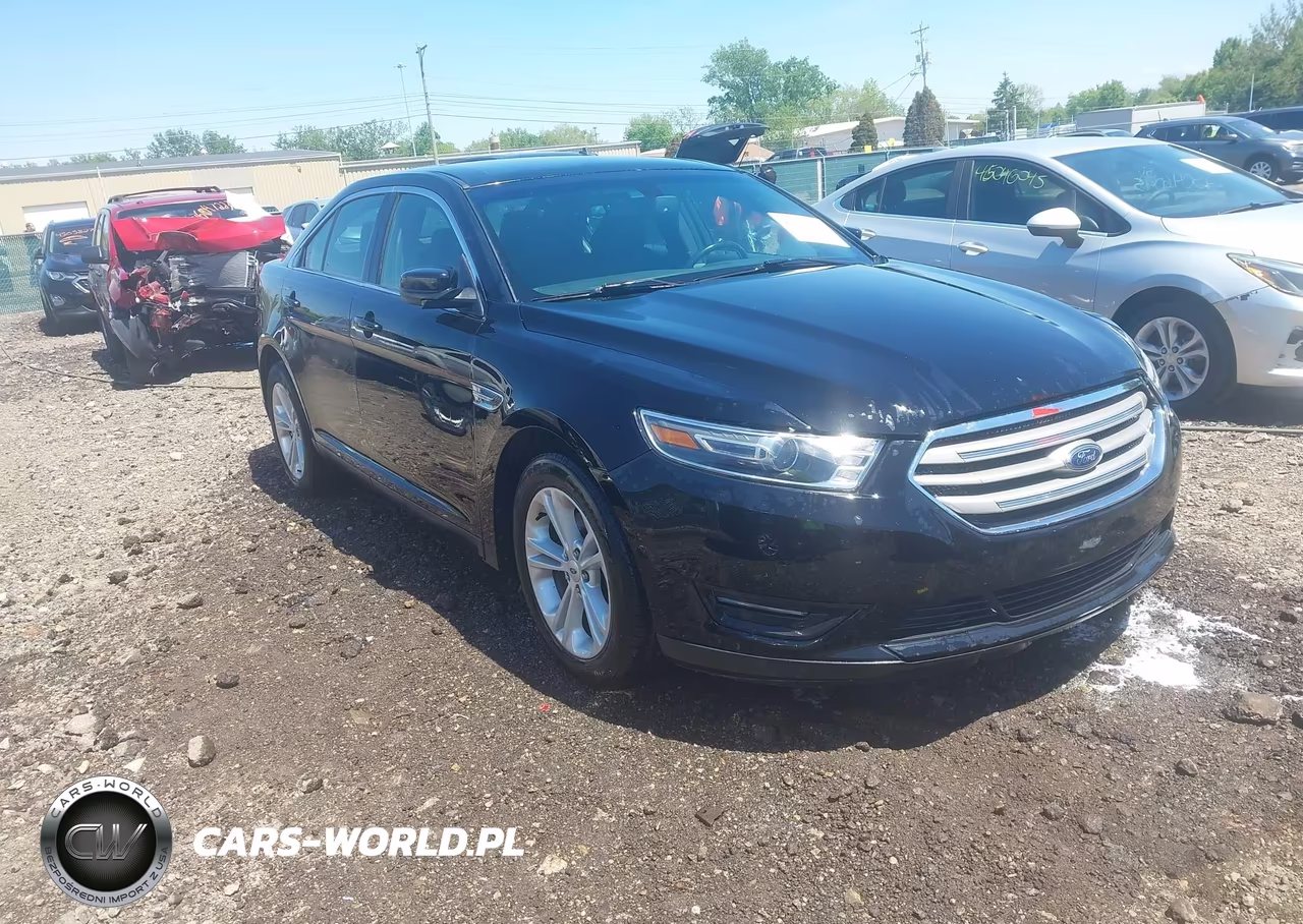 2018 Ford Taurus Sel