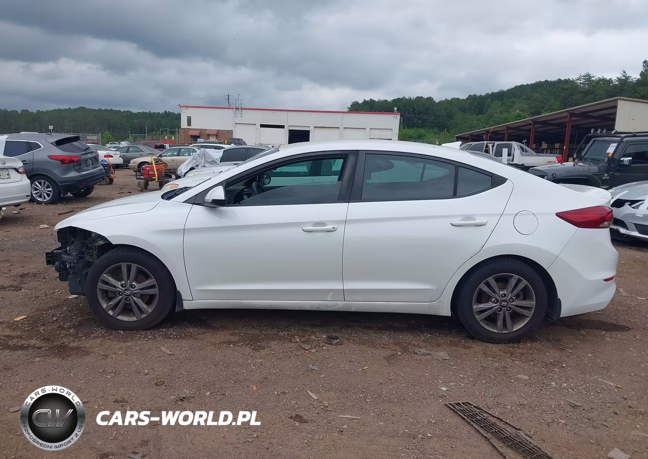 2018 Hyundai Elantra Sel VIN:5NPD84LF8JH380842 - 14