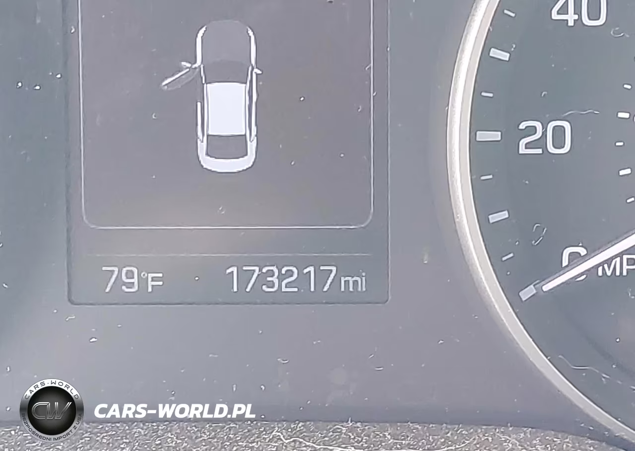 2018 Hyundai Elantra Sel VIN:5NPD84LF8JH380842 - 15