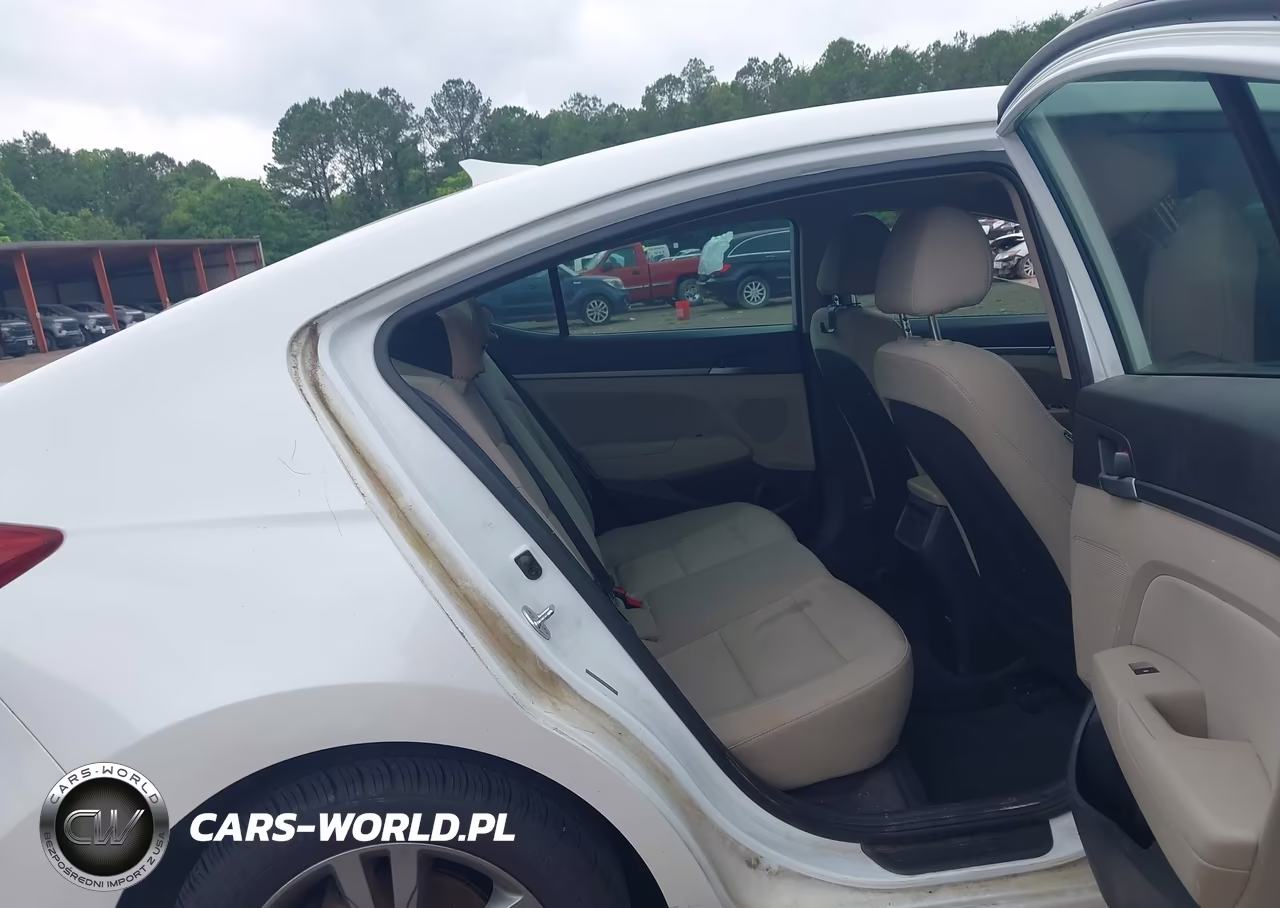 2018 Hyundai Elantra Sel VIN:5NPD84LF8JH380842 - 8