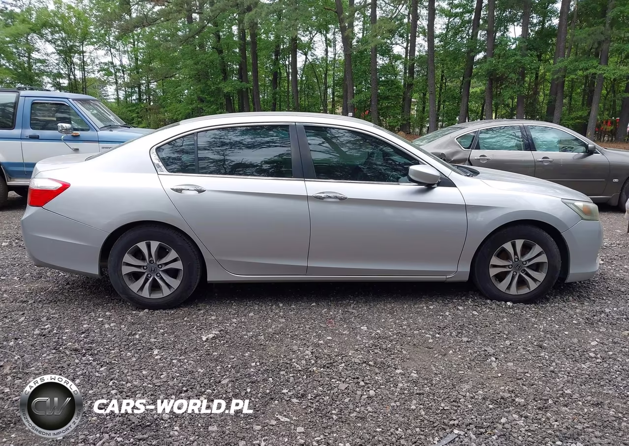 2015 Honda Accord Lx VIN:1HGCR2F30FA067976 - 13