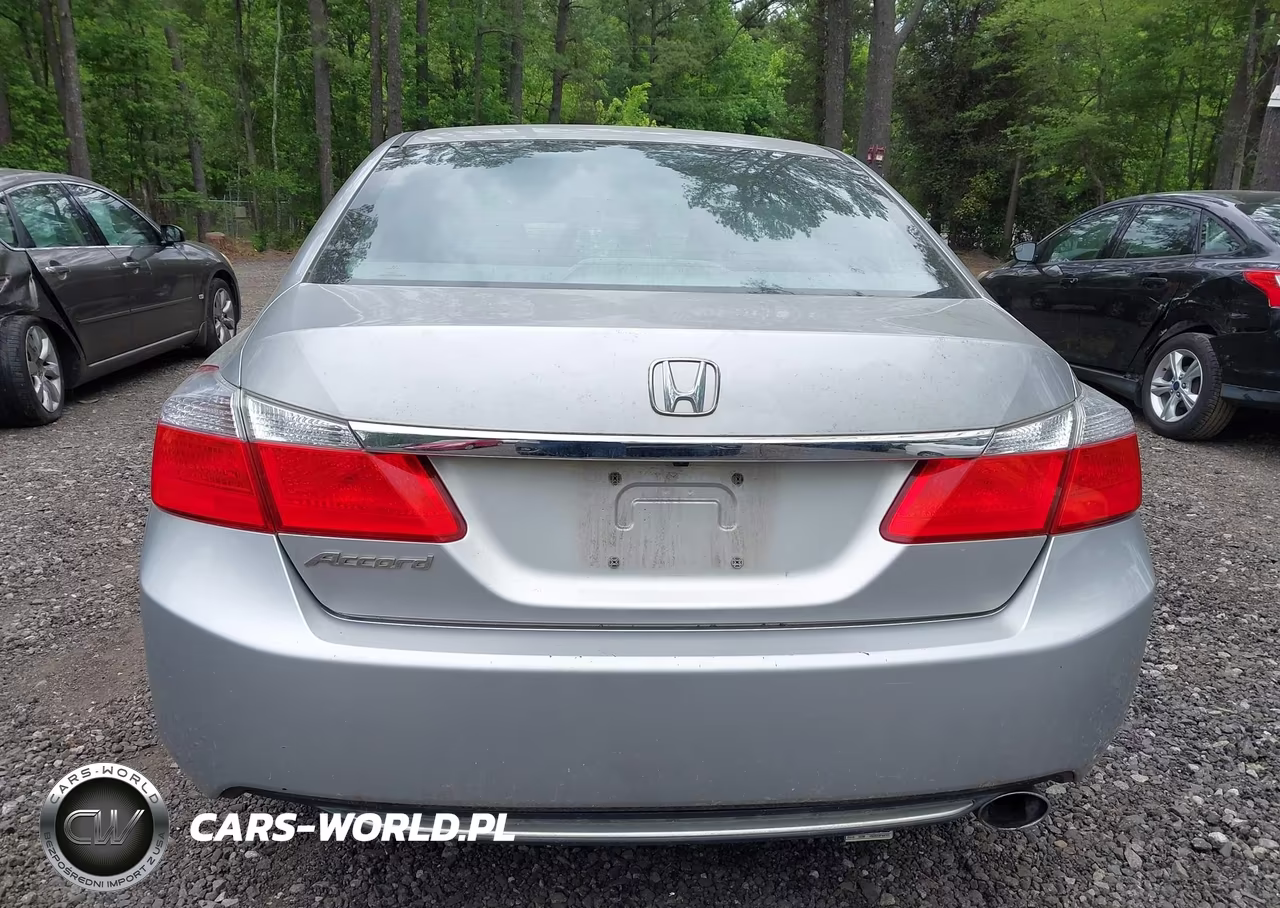 2015 Honda Accord Lx VIN:1HGCR2F30FA067976 - 16