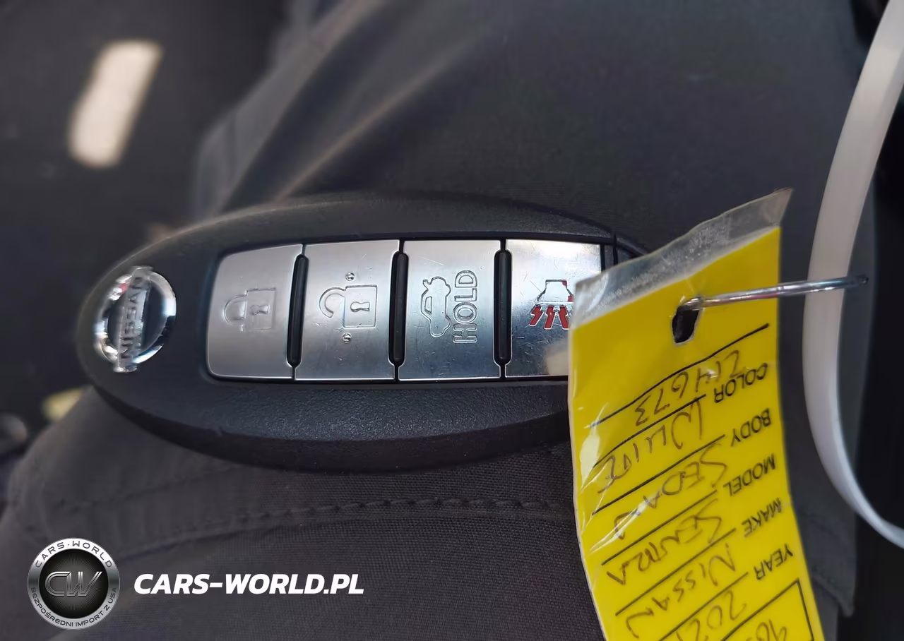 2017 Nissan Sentra Sr VIN:3N1AB7AP2HY214673 - 11