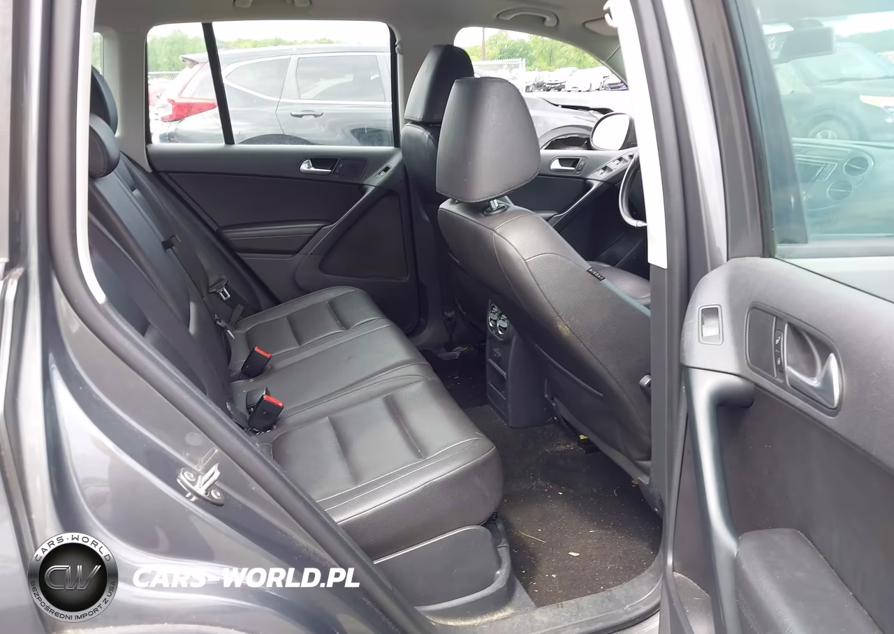 2016 Volkswagen Tiguan S VIN:WVGBV7AX5GW549100 - 8