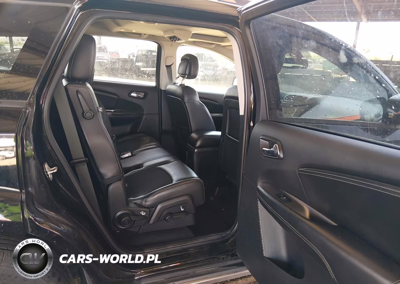 2020 Dodge Journey Crossroad VIN:3C4PDCGB0LT269912 - 8