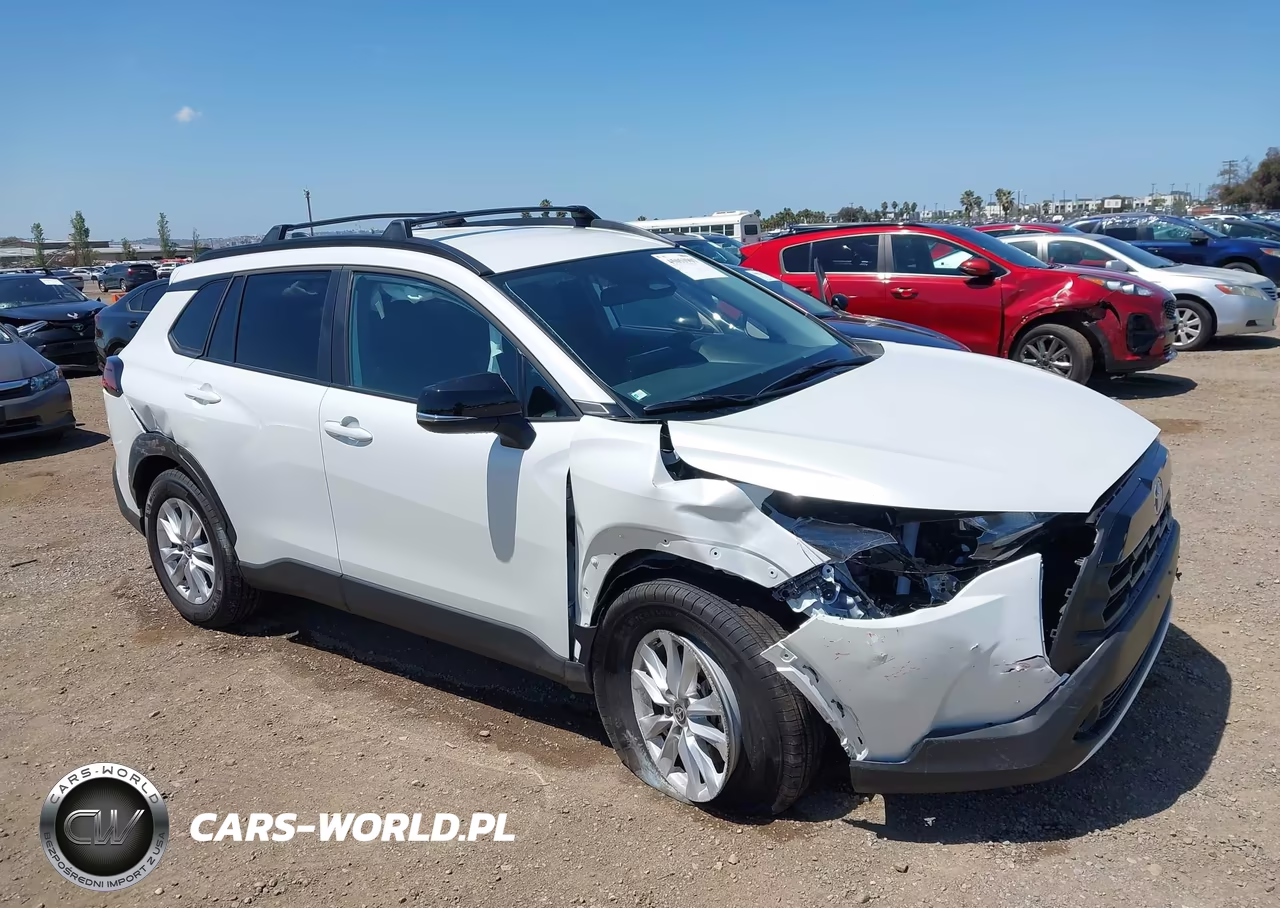 2026 Toyota Corolla Cross Le