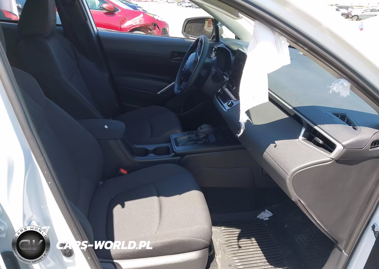 2026 Toyota Corolla Cross Le VIN:7MUCAAAG6TV166865 - 5
