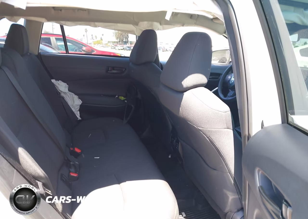 2026 Toyota Corolla Cross Le VIN:7MUCAAAG6TV166865 - 8
