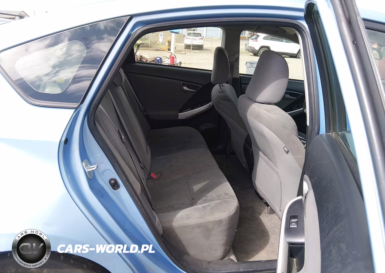 2013 Toyota Prius Plug-In VIN:JTDKN3DP0D3044233 - 8