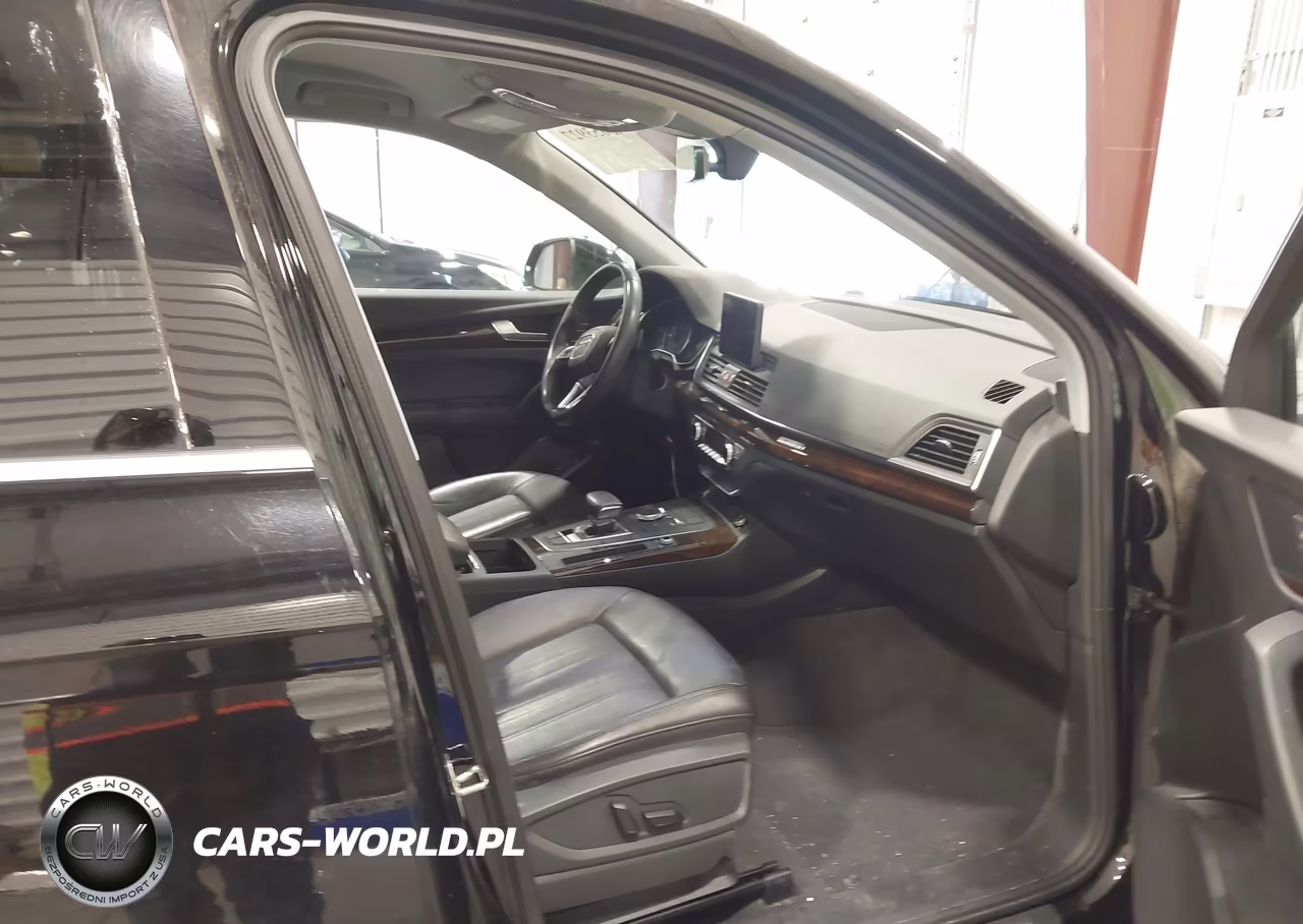2019 Audi Q5 45 Premium VIN:WA1ANAFY7K2086983 - 5