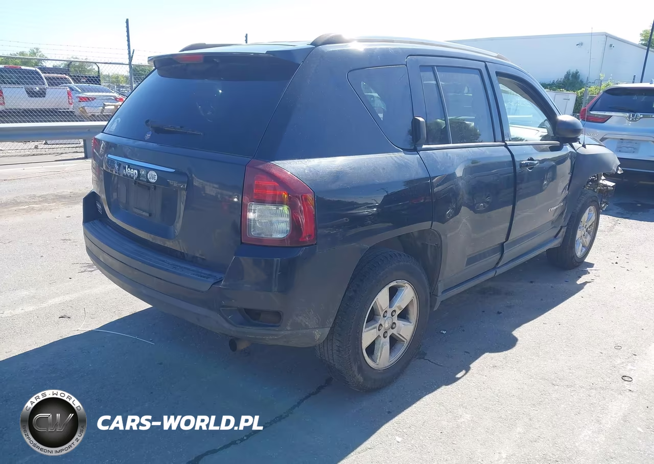 2014 Jeep Compass Sport VIN:1C4NJCBA9ED642369 - 4