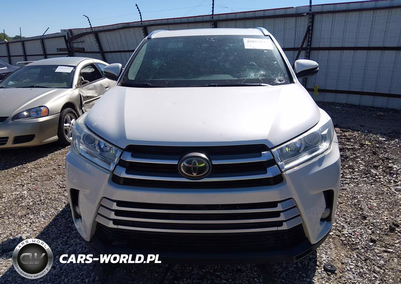 2018 Toyota Highlander Xle VIN:5TDJZRFH9JS491565 - 12