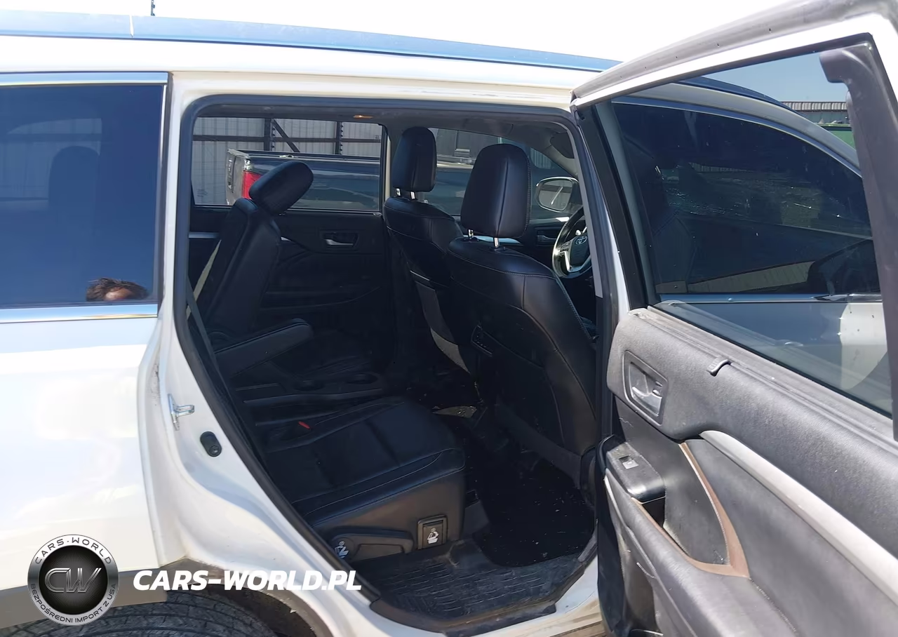 2018 Toyota Highlander Xle VIN:5TDJZRFH9JS491565 - 8