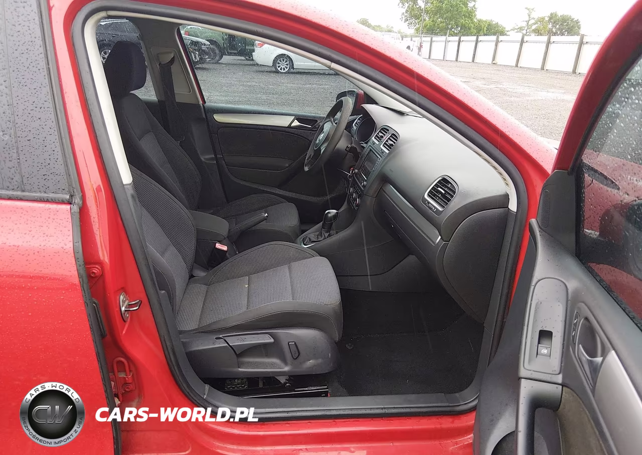 2013 Volkswagen Golf 2.5L 4-Door VIN:WVWDA7AJXDW025781 - 5