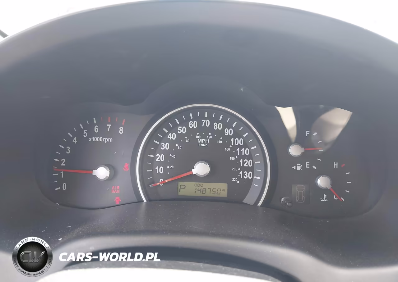 2008 Kia Sedona VIN:KNDMB133786265868 - 7
