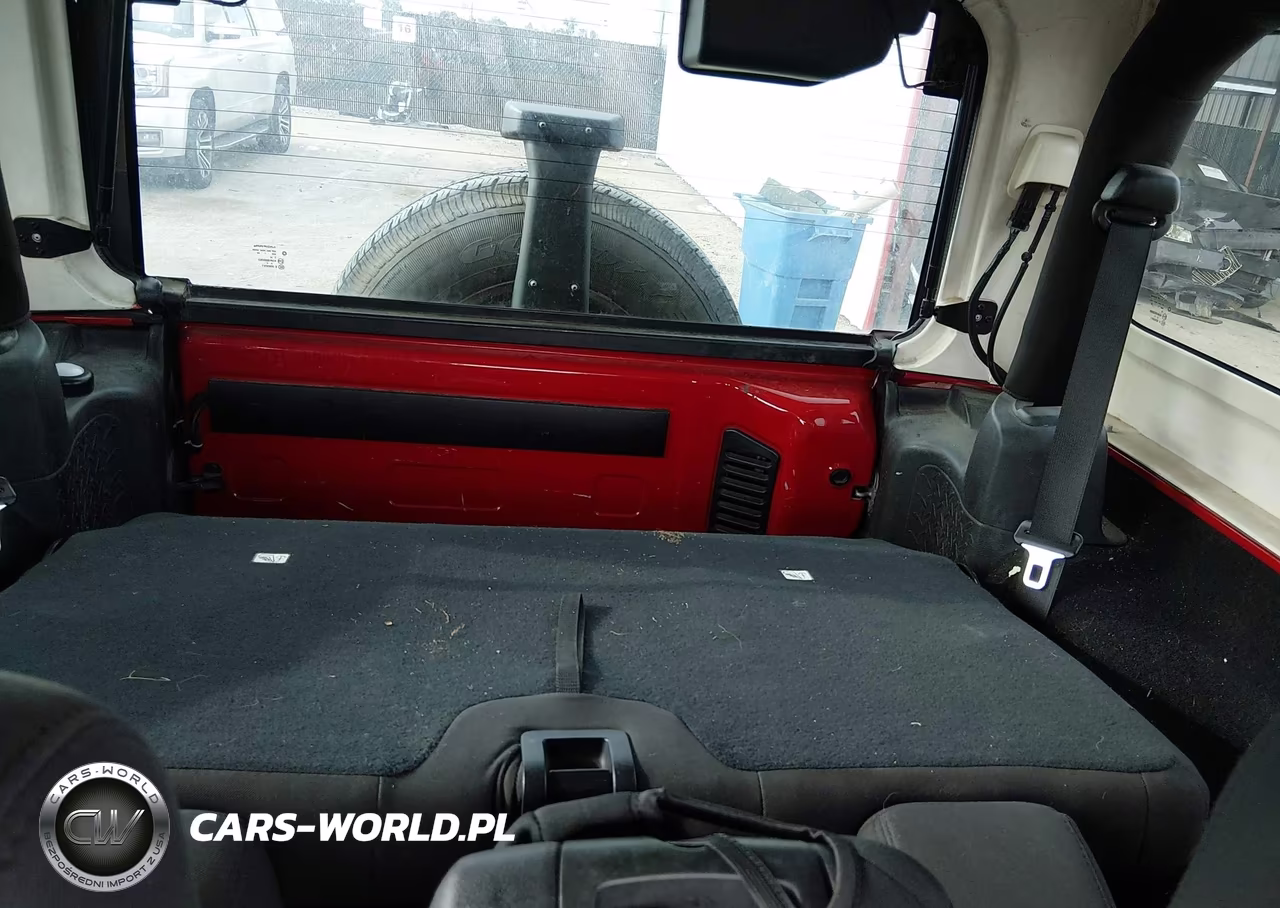 2011 Jeep Wrangler Sport VIN:1J4AA2D14BL636870 - 8