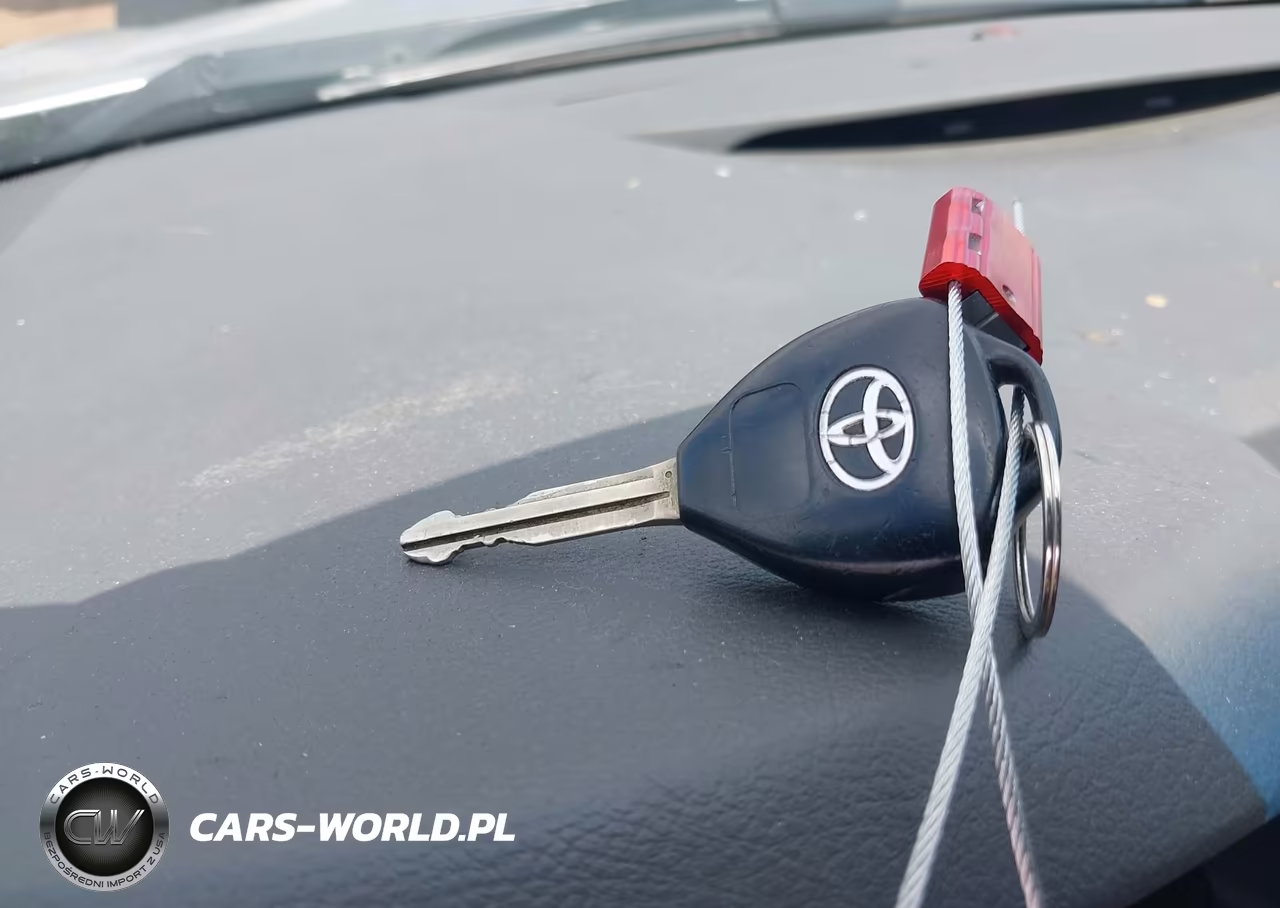 2010 Toyota Camry Le VIN:JTNBF3EKXA3003129 - 11