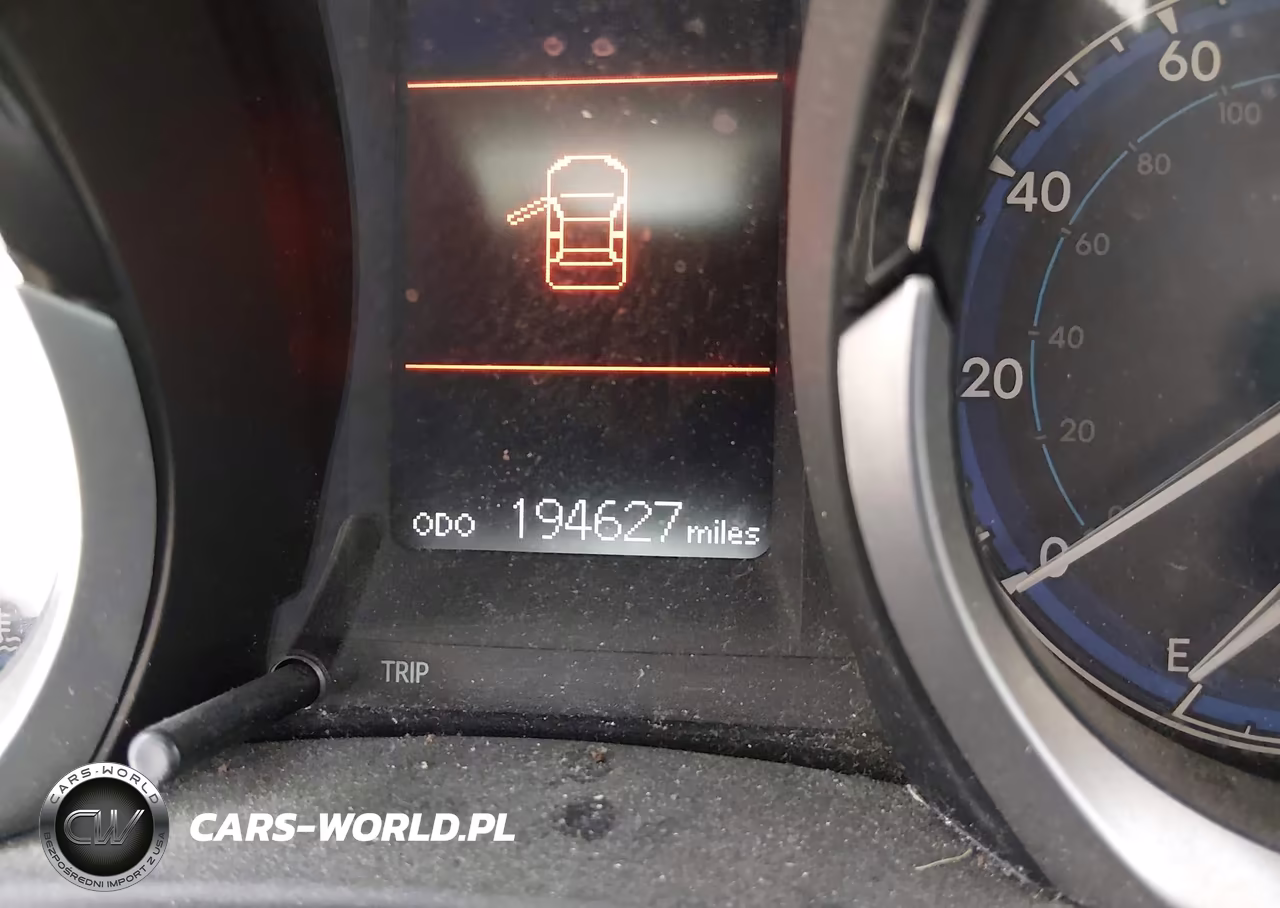 2015 Toyota Corolla S Plus VIN:5YFBURHE0FP190379 - 16