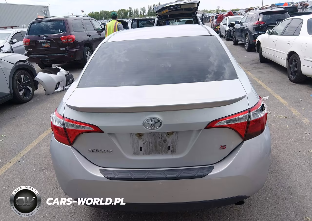 2015 Toyota Corolla S Plus VIN:5YFBURHE0FP190379 - 17
