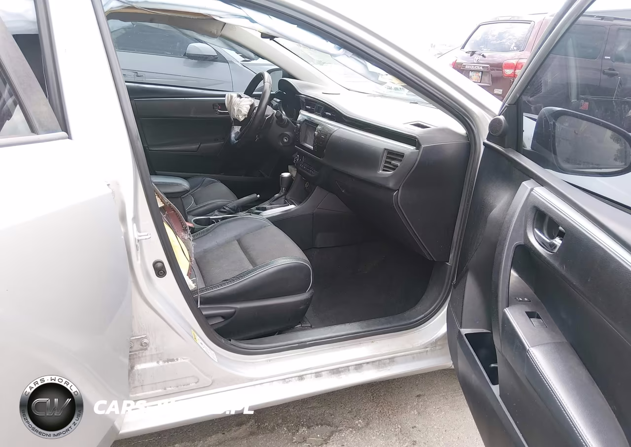 2015 Toyota Corolla S Plus VIN:5YFBURHE0FP190379 - 5