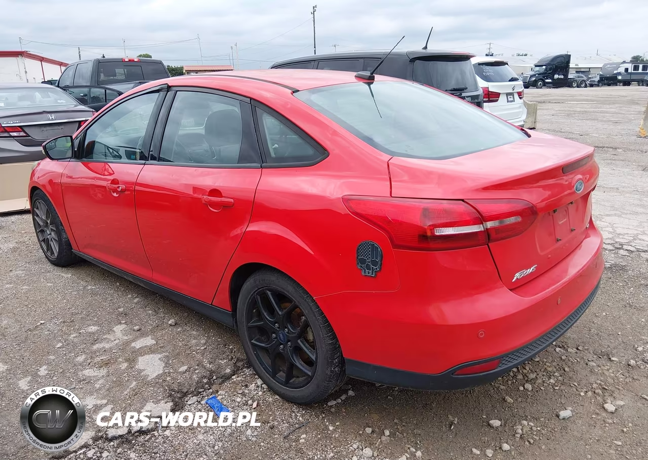 2016 Ford Focus Se VIN:1FADP3F26GL302723 - 3