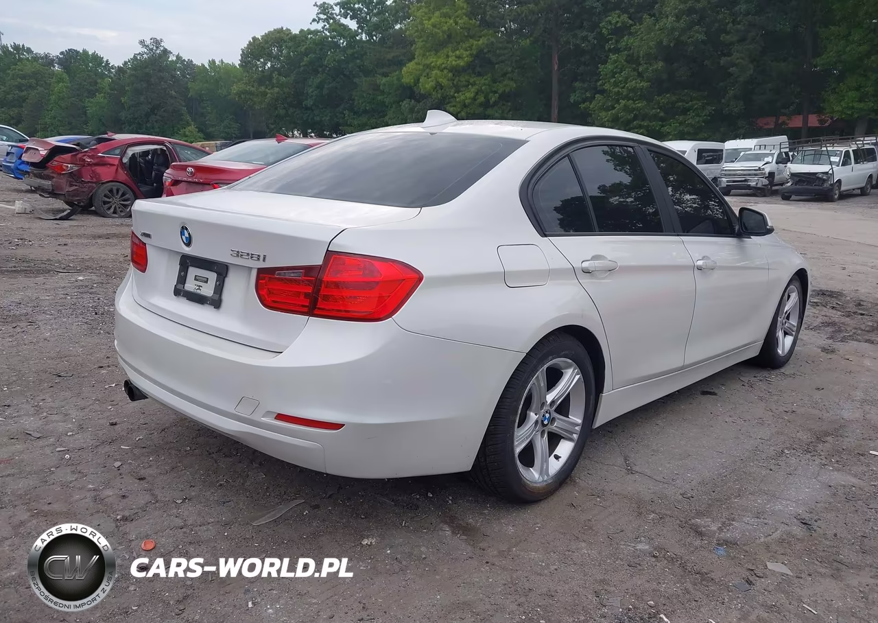 BMW 328I VIN:WBA3B3C5XDF532789 - 4