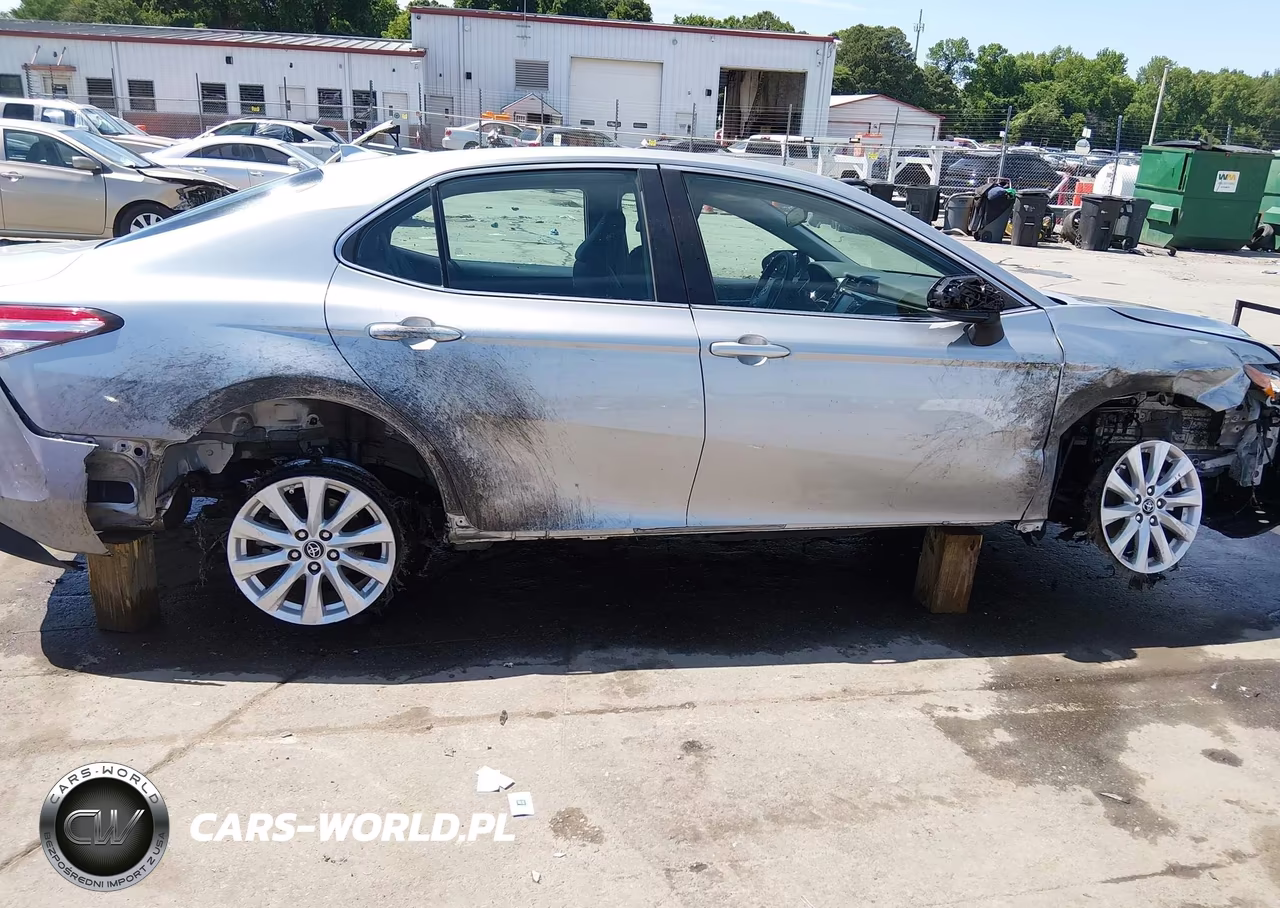2019 Toyota Camry Le VIN:4T1B11HK9KU251933 - 6