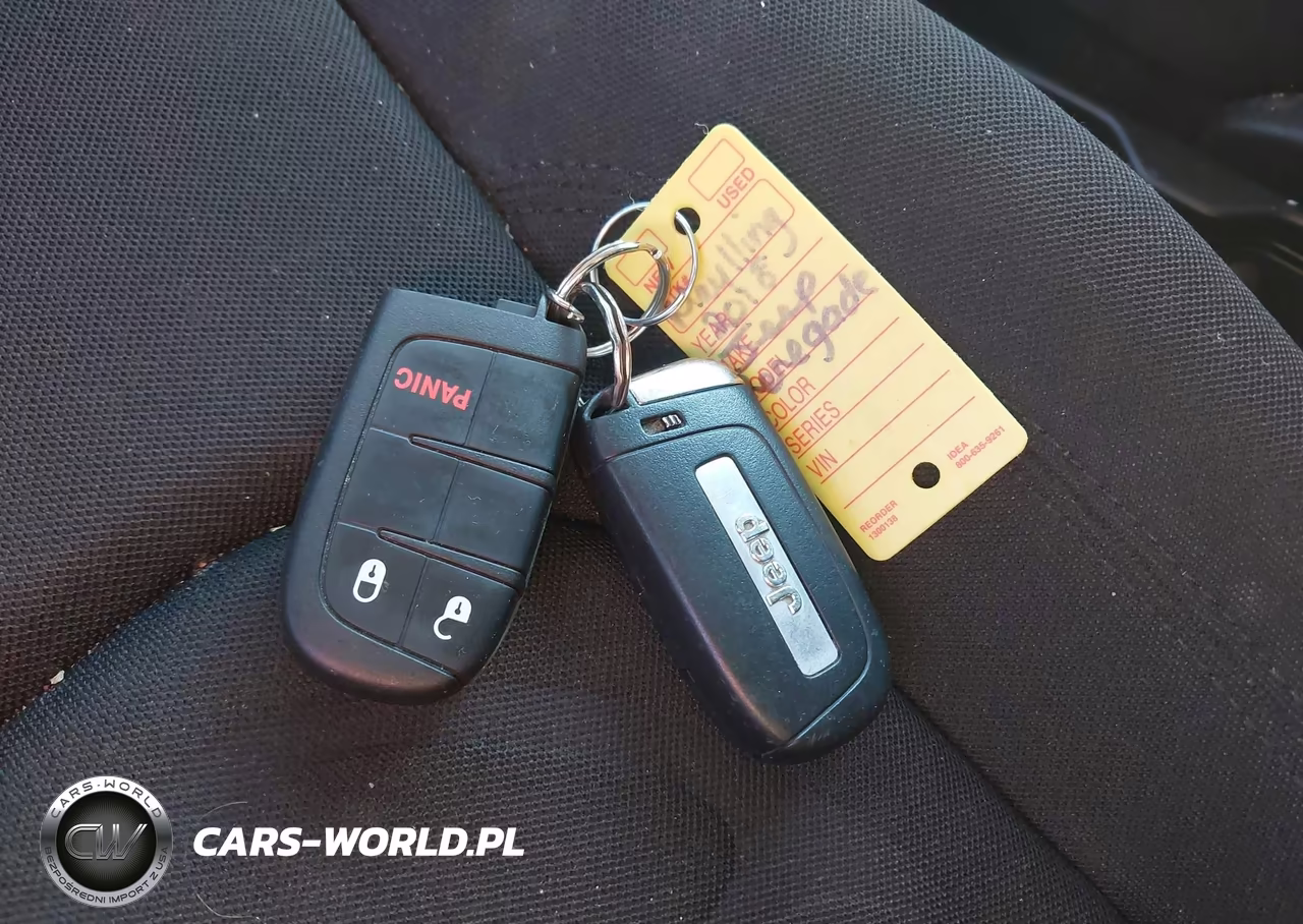 2018 Jeep Renegade Latitude Fwd VIN:ZACCJABB6JPH88745 - 11