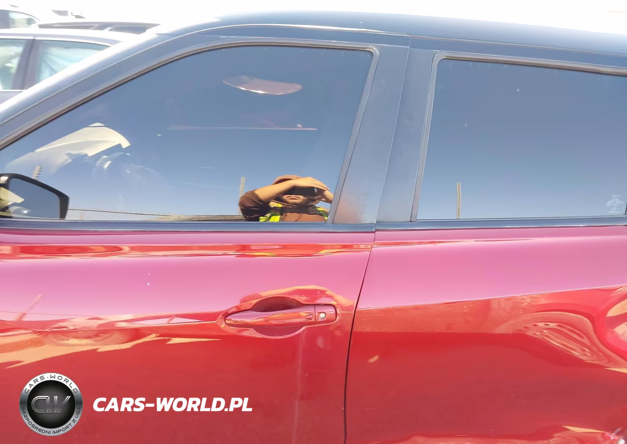 2019 Nissan Kicks Sr VIN:3N1CP5CU4KL516634 - 14