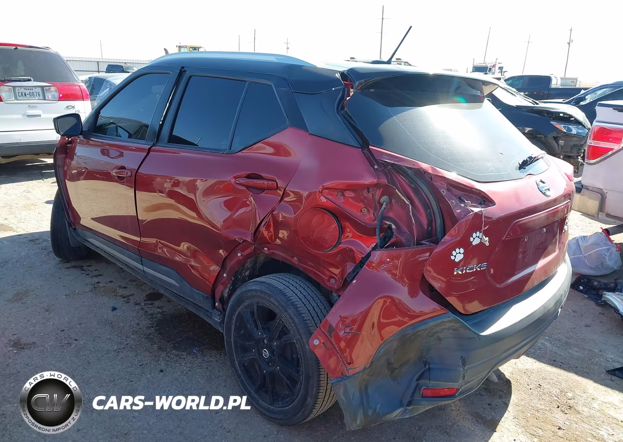2019 Nissan Kicks Sr VIN:3N1CP5CU4KL516634 - 3