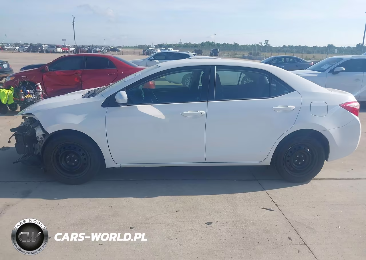 2017 Toyota Corolla Le VIN:5YFBURHE8HP712209 - 15