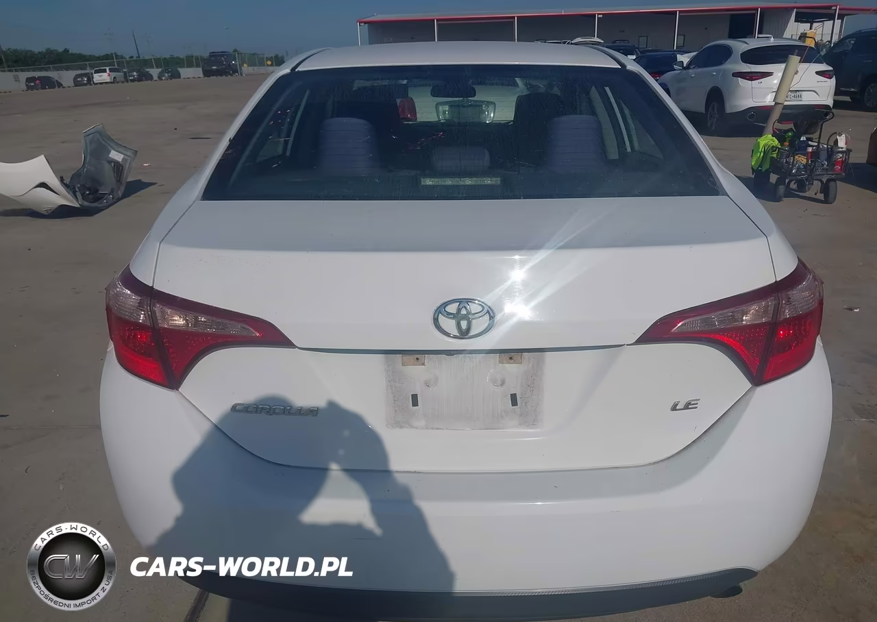 2017 Toyota Corolla Le VIN:5YFBURHE8HP712209 - 17