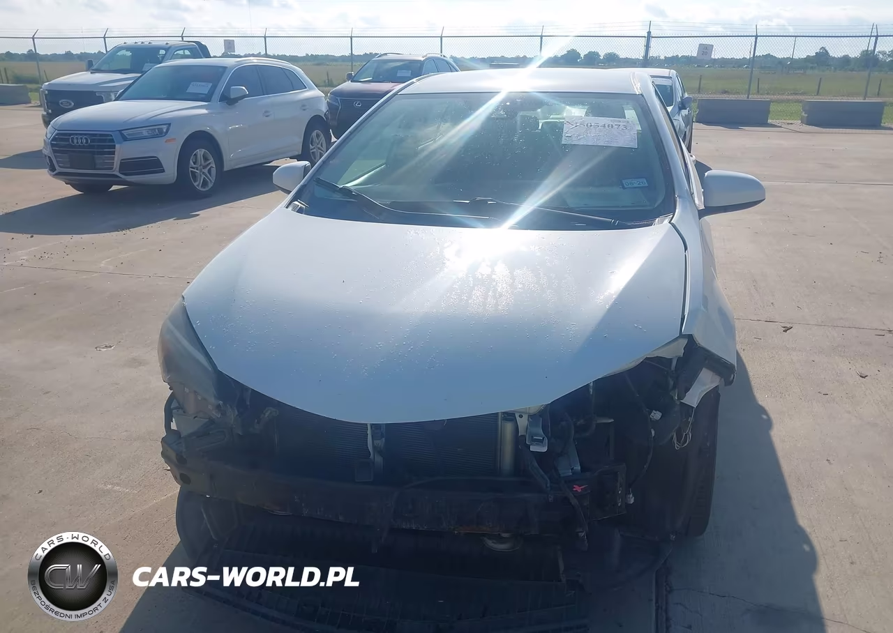 2017 Toyota Corolla Le VIN:5YFBURHE8HP712209 - 6