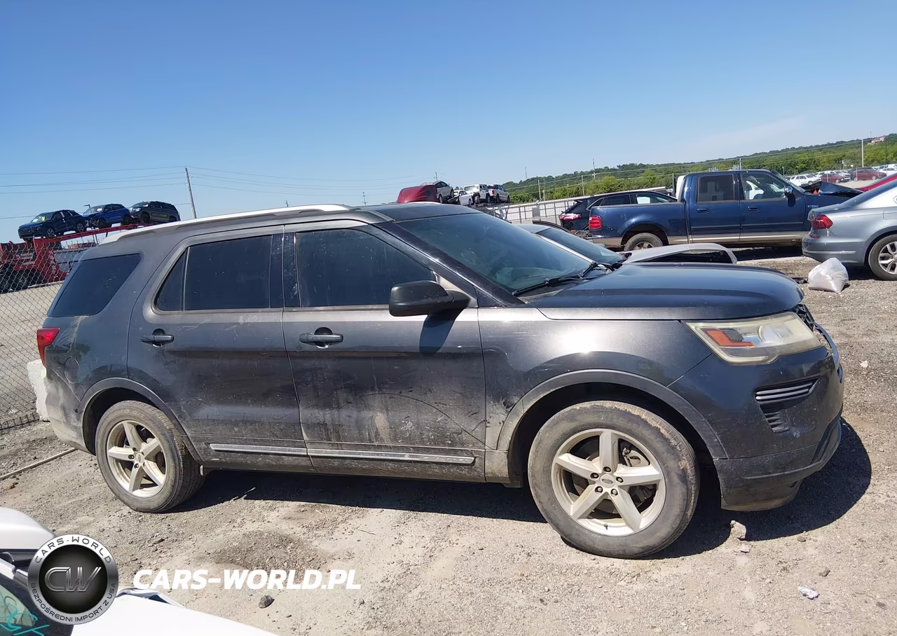2018 Ford Explorer Xlt VIN:1FM5K7DH9JGC51936 - 13